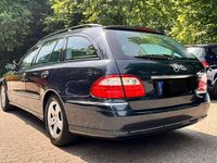 Gebraucht Mercedes E270 Avantgarde 177 PS (130 kW) 2004 Schwarz Kombi