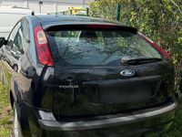 Second-hand Ford Focus 100 CP (73 kW) 2006 Negru Berlinǎ
