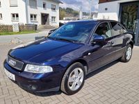 Gebraucht Audi A4 125 PS (91 kW) 1999 Blau Limousine