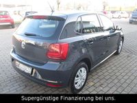 Używany VW Polo Trendline 60 KM (44 kW) 2016 Szary Sedan/Limuzyna