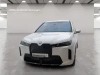 Gebraucht BMW iX M Sport 300 kW (408 PS) 2025 Weiß SUV