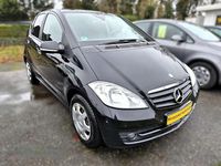 Gebraucht Mercedes A180 109 PS (80 kW) 2012 Kosmosschwarz  metalliclack Limousine