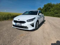 Gebraucht Kia Ceed 136 PS (100 kW) 2021 Weiß Kleinwagen