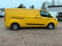 Gebraucht Ford Transit 131 PS (96 kW) 2018 Weiß Van / Kleinbus