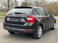 Gebraucht Skoda Rapid Joy 110 PS (80 kW) 2016 Schwarzmagic perleffekt Kleinwagen
