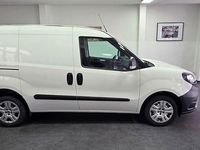 Gebraucht Fiat Doblò 101 PS (74 kW) 2023 Weiß Van / Kleinbus