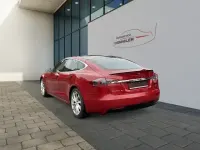 Usado Tesla Model S 311 kW (423 CV) 2019 Rojo Utilitario