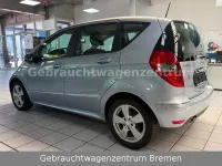 Gebraucht Mercedes A180 Avantgarde 116 PS (85 kW) 2009 Blau Limousine