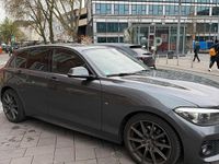Gebraucht BMW 120 200 PS (147 kW) 2019 Grau Kleinwagen