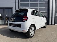 Gebraucht Renault Twingo Life 69 PS (50 kW) 2017 Weiß Kleinwagen
