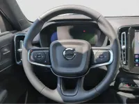 Używany Volvo EX40 Plus 185 kW (252 KM) 2026 Srebrny SUV