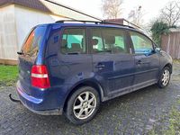 Gebraucht VW Touran 116 PS (85 kW) 2005 Blau Van / Kleinbus