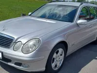 Gebraucht Mercedes E220 Classic 150 PS (110 kW) 2004 Grau Kombi