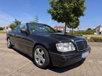Second-hand Mercedes E320 220 CP (161 kW) 1994 Negru Cabrio