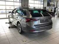 Usata Skoda Octavia Ambition 150 CV (110 kW) 2023 Grigio Station wagon