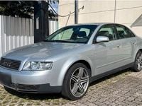 Gebraucht Audi A4 130 PS (95 kW) 2001 Silber Limousine
