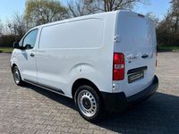 Gebraucht Opel Vivaro 144 PS (105 kW) 2024 Kaolin weiß Van / Kleinbus