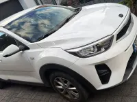 Gebraucht Kia Stonic Spirit 101 PS (74 kW) 2018 Weiß SUV