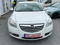 Gebraucht Opel Insignia Edition 131 PS (96 kW) 2012 Weiß Kombi