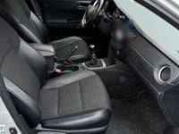 Gebraucht Toyota Auris 124 PS (91 kW) 2015 Grün Limousine