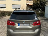 Gebraucht BMW 218 Active Tourer 136 PS (100 kW) 2016 Silber Van / Kleinbus