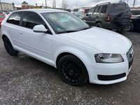 Gebraucht Audi A3 Attraction 102 PS (75 kW) 2010 Weiß Kleinwagen