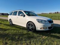Gebraucht Skoda Octavia 140 PS (102 kW) 2012 Weiß Kombi
