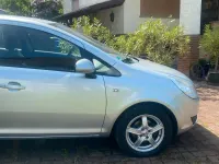 Gebraucht Opel Corsa 90 PS (66 kW) 2008 Silber Kleinwagen