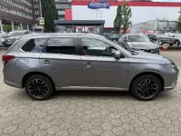 Gebraucht Mitsubishi Outlander P-HEV Plus 135 PS (99 kW) 2019 Platinum grau SUV