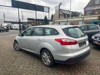 Second-hand Ford Focus Titanium 95 CP (69 kW) 2012 Argintiu Berlinǎ