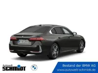 Gebraucht BMW 540 Comfort Edition 303 PS (222 kW) 2025 Sophistograu brillanteffekt