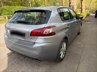 Gebraucht Peugeot 308 110 PS (80 kW) 2017 Grau Limousine