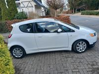 Gebraucht Mitsubishi Colt 95 PS (69 kW) 2012 Weiß Kleinwagen