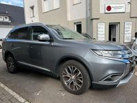 Gebraucht Mitsubishi Outlander 150 PS (110 kW) 2015 Grau SUV