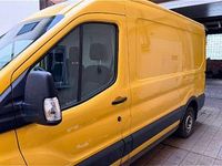 Second-hand Ford Transit 101 CP (74 kW) 2015 Galben Berlinǎ