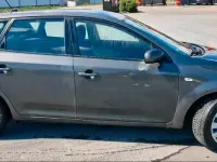Occasion Kia Ceed 90 ch (66 kW) 2011 Gris Citadine