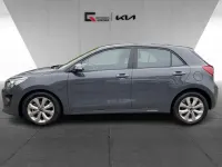 Używany Kia Rio Vision 101 KM (74 kW) 2023 Szary Sedan/Limuzyna