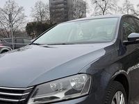 Gebraucht VW Passat 140 PS (102 kW) 2012 Limousine