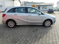 Gebraucht Mercedes B180 109 PS (80 kW) 2015 Silber Van / Kleinbus