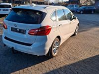 Gebraucht BMW 218 Advantage 136 PS (100 kW) 2016 Weiß Kombi