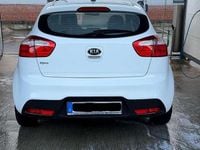 Gebraucht Kia Rio Attract 86 PS (63 kW) 2012 Limousine