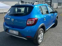 Gebraucht Dacia Sandero Stepway 90 PS (66 kW) 2015 Blau Limousine