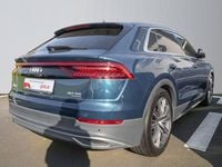 Gebraucht Audi Q8 S-Line 286 PS (210 kW) 2021 Galaxisblau metallic SUV