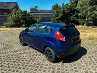 Gebraucht Ford Fiesta Trend 82 PS (60 kW) 2016 Blau Kleinwagen