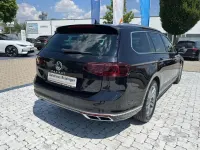 Gebraucht VW Passat Business 150 PS (110 kW) 2023 Deep black perleffekt Kombi