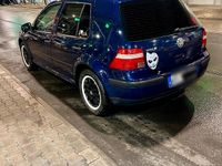 Gebraucht VW Golf IV 75 PS (55 kW) 2002 Blau Kleinwagen