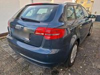 Gebraucht Audi A3 105 PS (77 kW) 2011 Blau Kombi