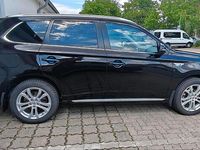 Gebraucht Mitsubishi Outlander P-HEV Top 203 PS (149 kW) 2017 Schwarz SUV