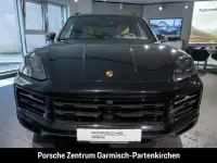 Gebraucht Porsche Cayenne 470 PS (345 kW) 2024 Schwarz SUV