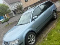 Gebraucht VW Passat 125 PS (91 kW) 1998 Blau Kombi